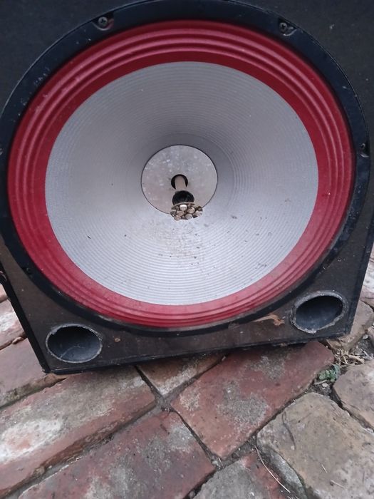 vând boxe pentru stație