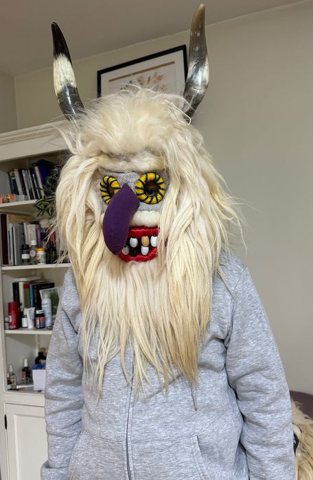 Măști tradiționale de anul nou/Masca de anul nou