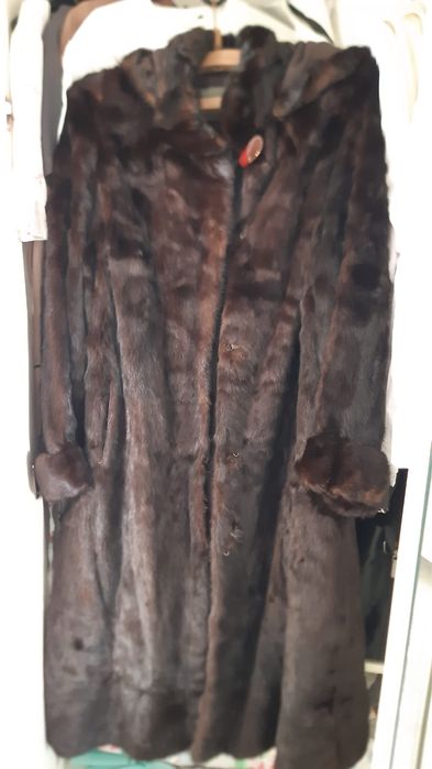 Продам норковую шубу