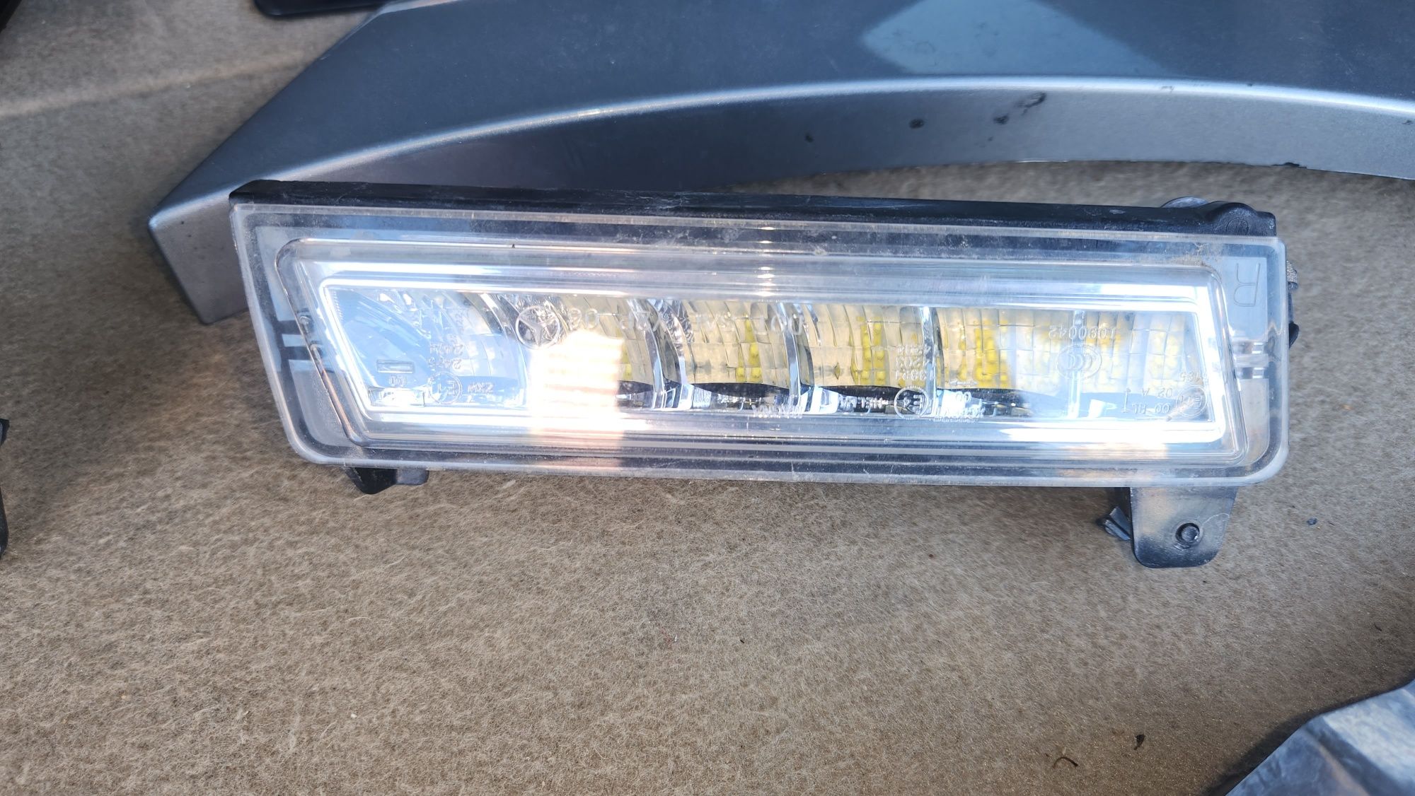 Части GL x164 face . Led дневни, лайсна предна броня, раздувка AMG