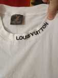 Vând tricou Louise Vuitton