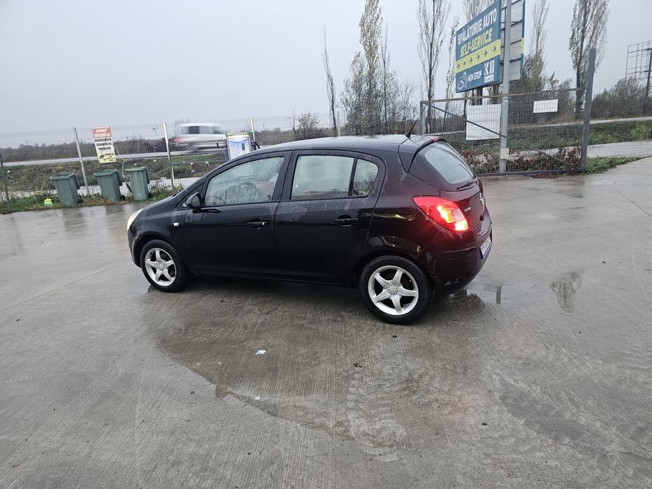Opel corsa automată