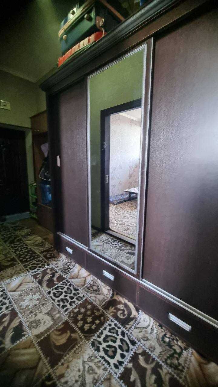 1 хоналик квартира 5 этаж янги дом, конечка