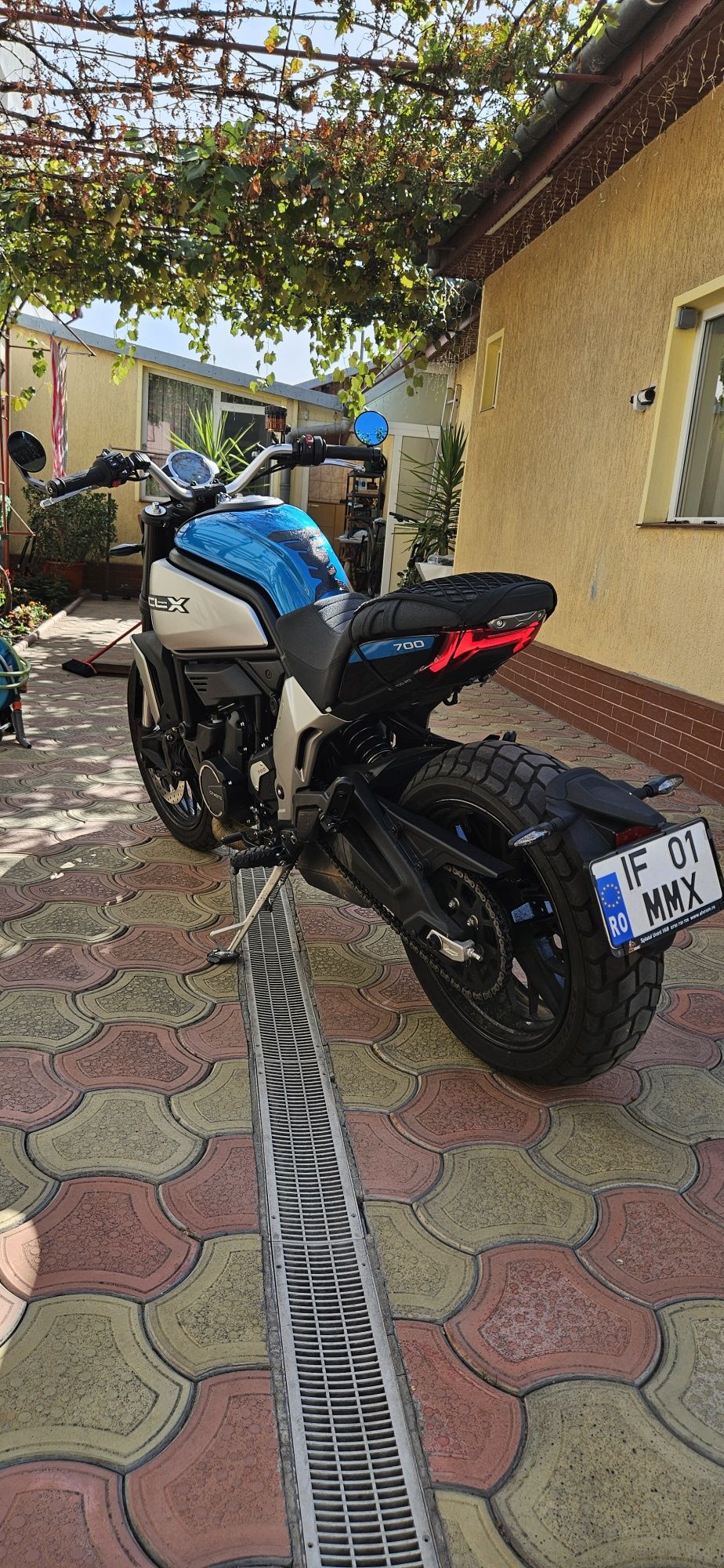 CFMoto Clx 700 Heritage - model 2024