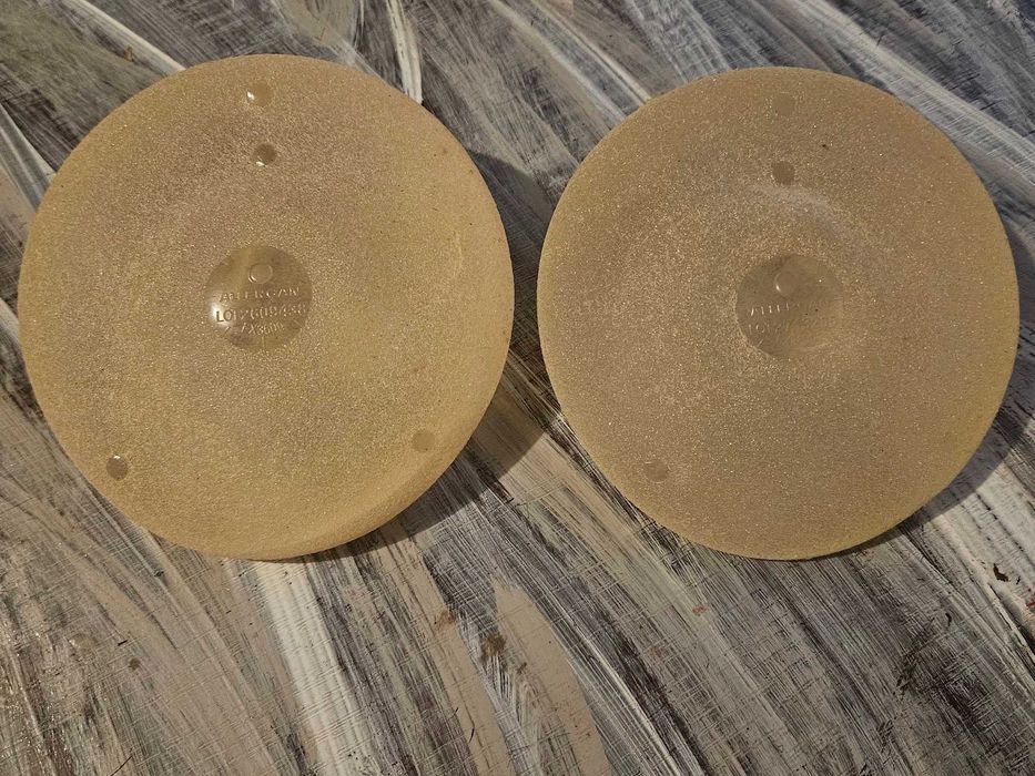 Капковидни силиконови импланти 360 кубика