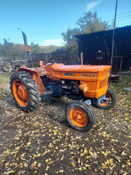 Tractor fiat 550
