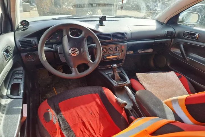 bara fata spate capota trager calandru haion stop tripla stanga dreapta VW Passat B5 2000 motor 1.9tdi ajm  dezmembrez turbina