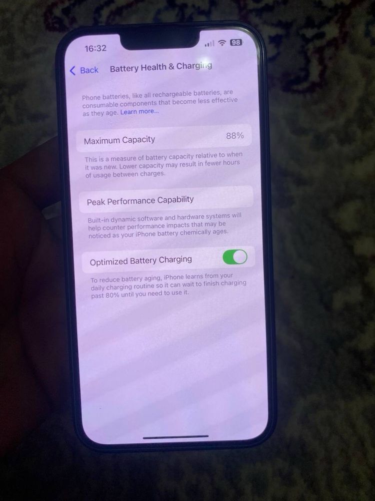Iphone 13 green