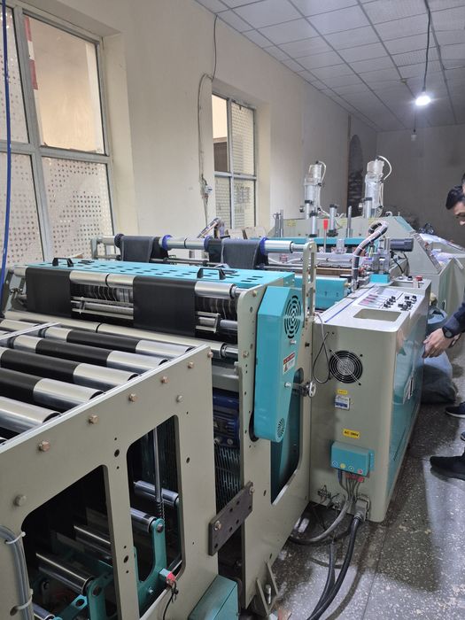 Салона пакетлар ишлаб чикариш комплект обарудованияси сотилади.