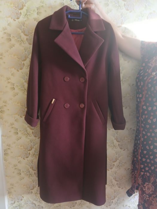 Продам пальто осений.