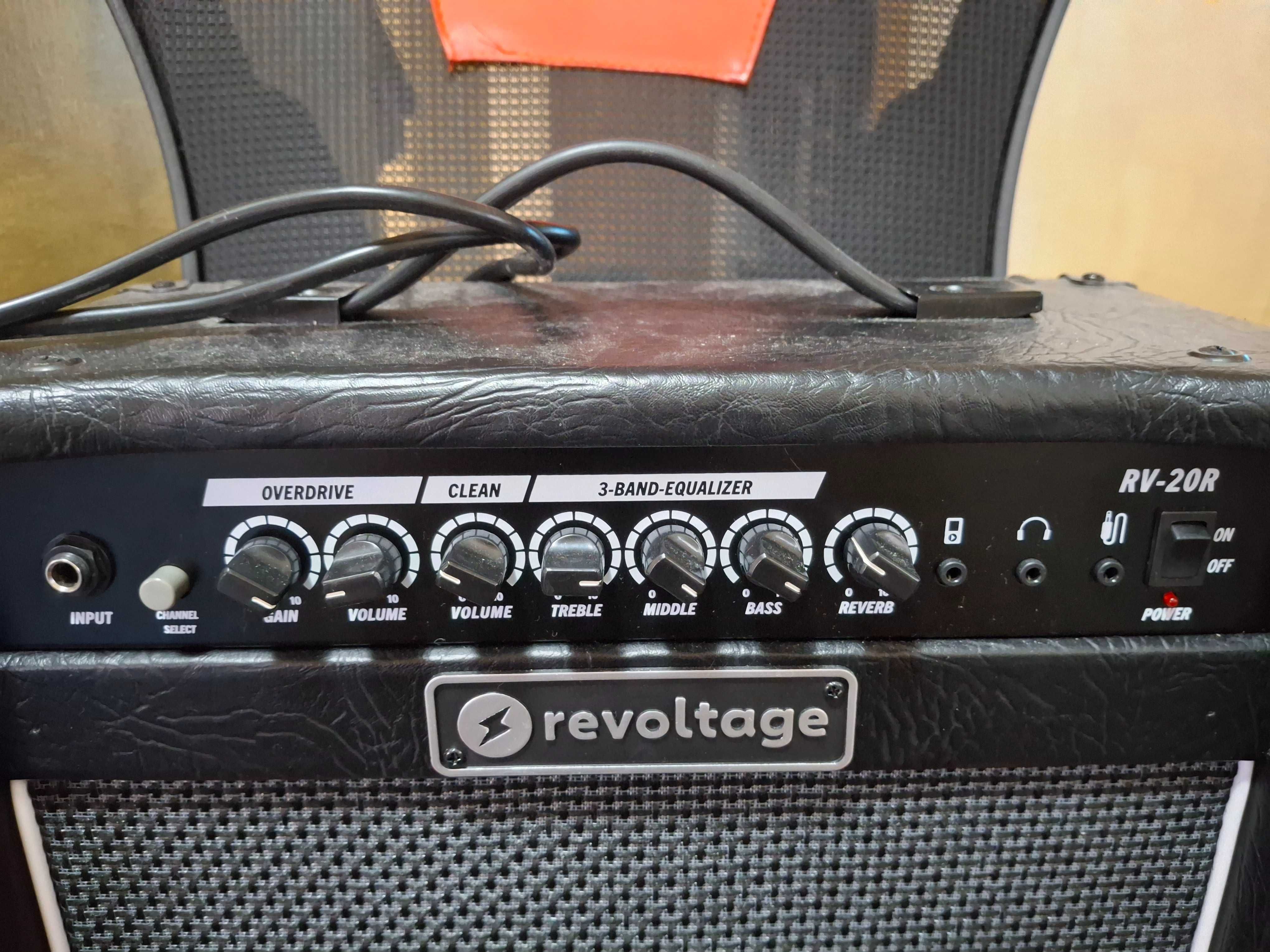 Електрическа китара Reckwood by HOHNER с усилвател revoltage