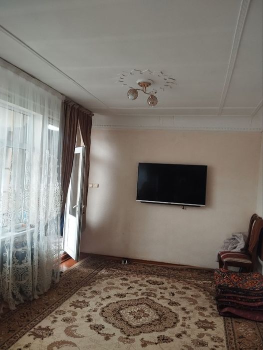 Uy sotiladi Дом прадаётся срочно !!