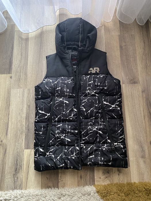 Vesta baieti 14-15ani