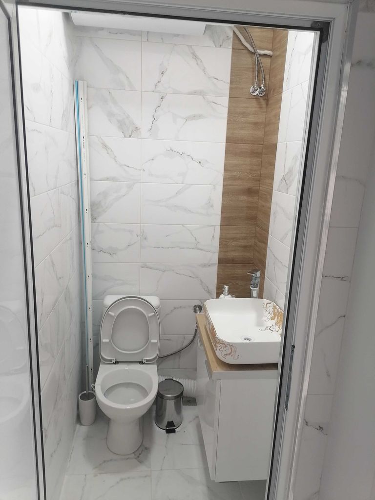 Дава се под наем Магазин в Харманли - 26 кв.м за 255 € - Снимка #6