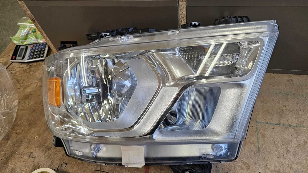 Фар десен Ram 1500,2019-2023