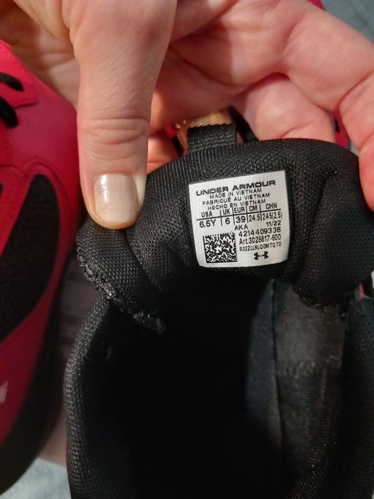 Adidasi Under Armour 39