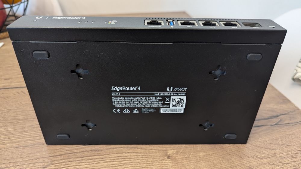 Ubiquiti EdgeRourer 4