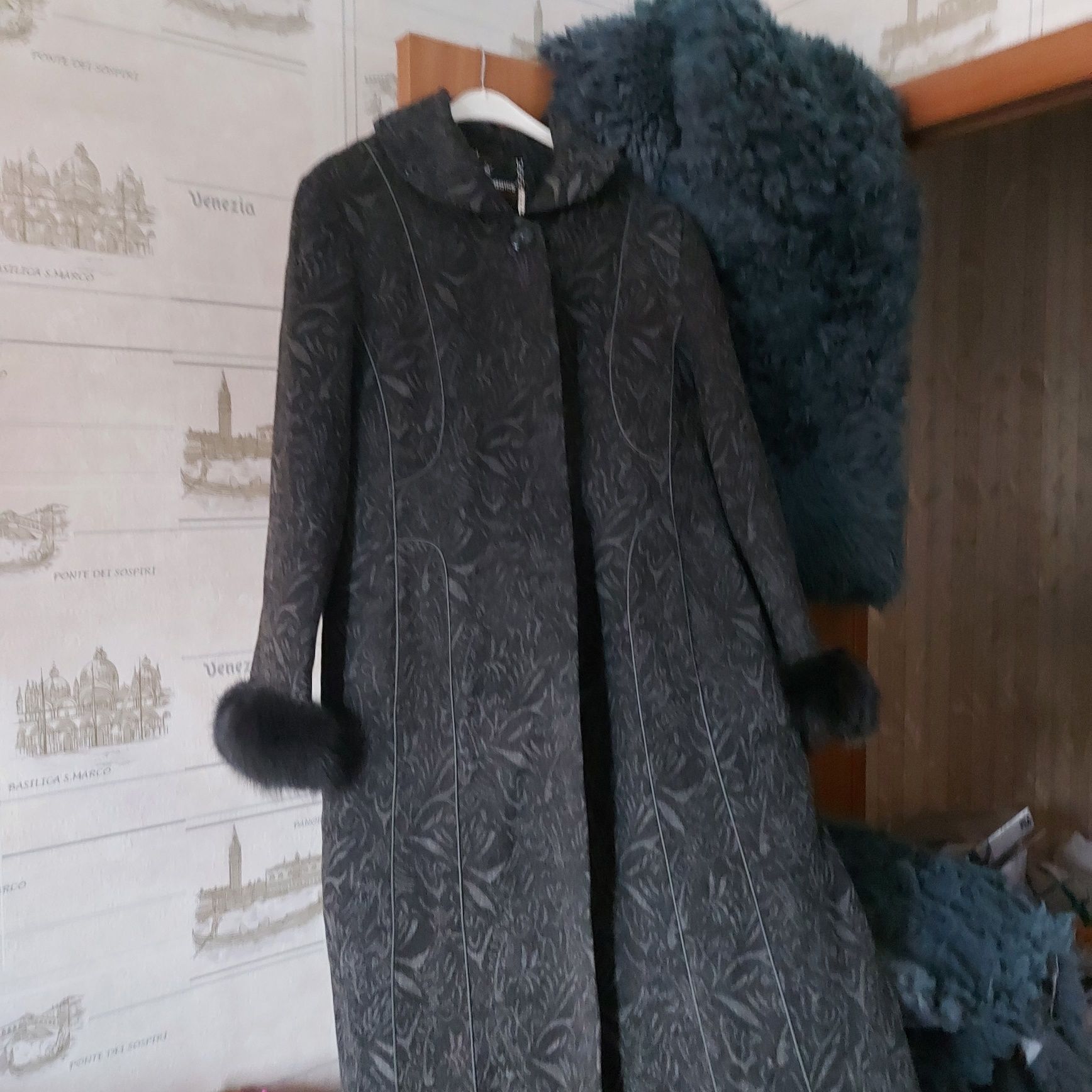 Пальто женское зимнее 2000