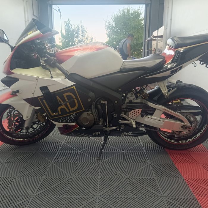 Honda CBR 600 RR 2004