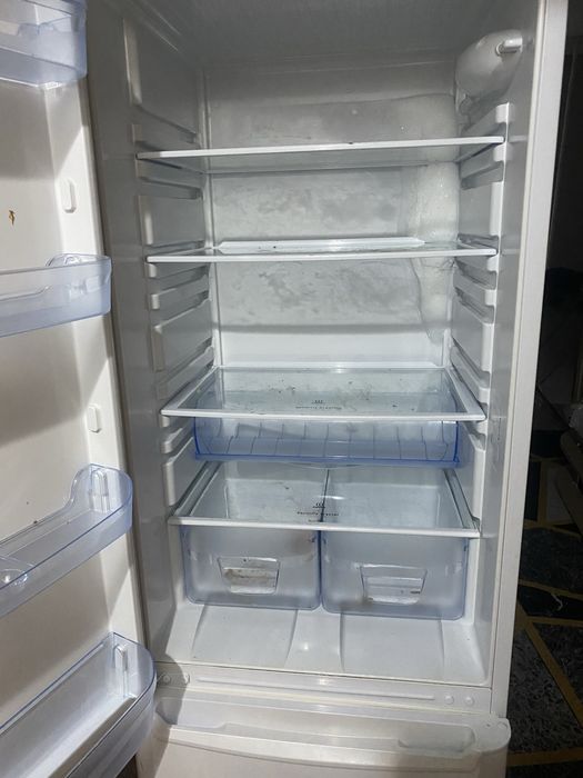 Холодильник INDESIT