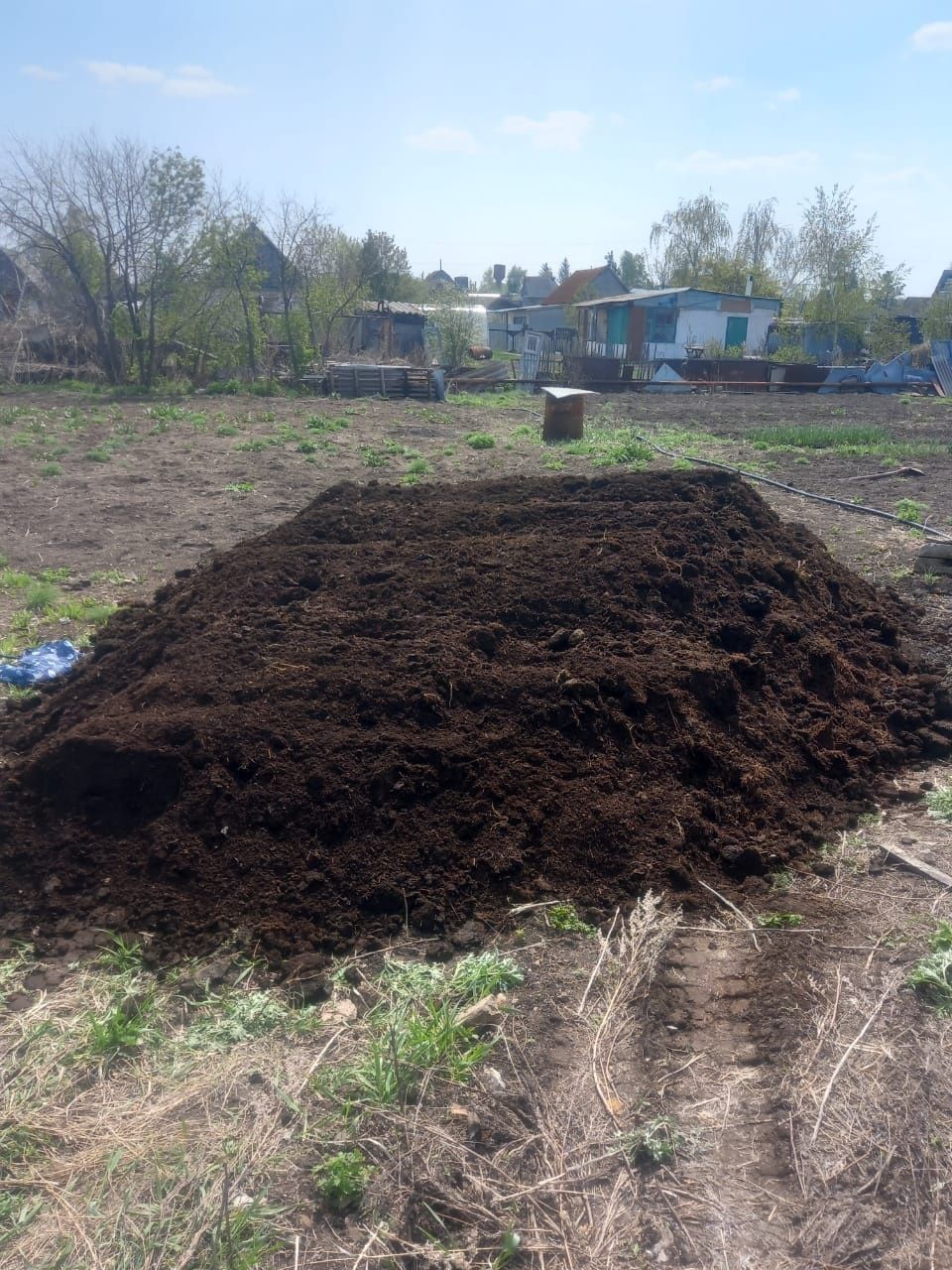 Продается перегной,чёрныйзем,набоз,песок,шебень в отличном сос