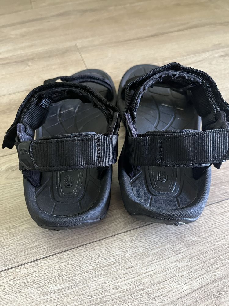 Sandale Teva 43 barbati