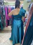 Vand rochie de nasa