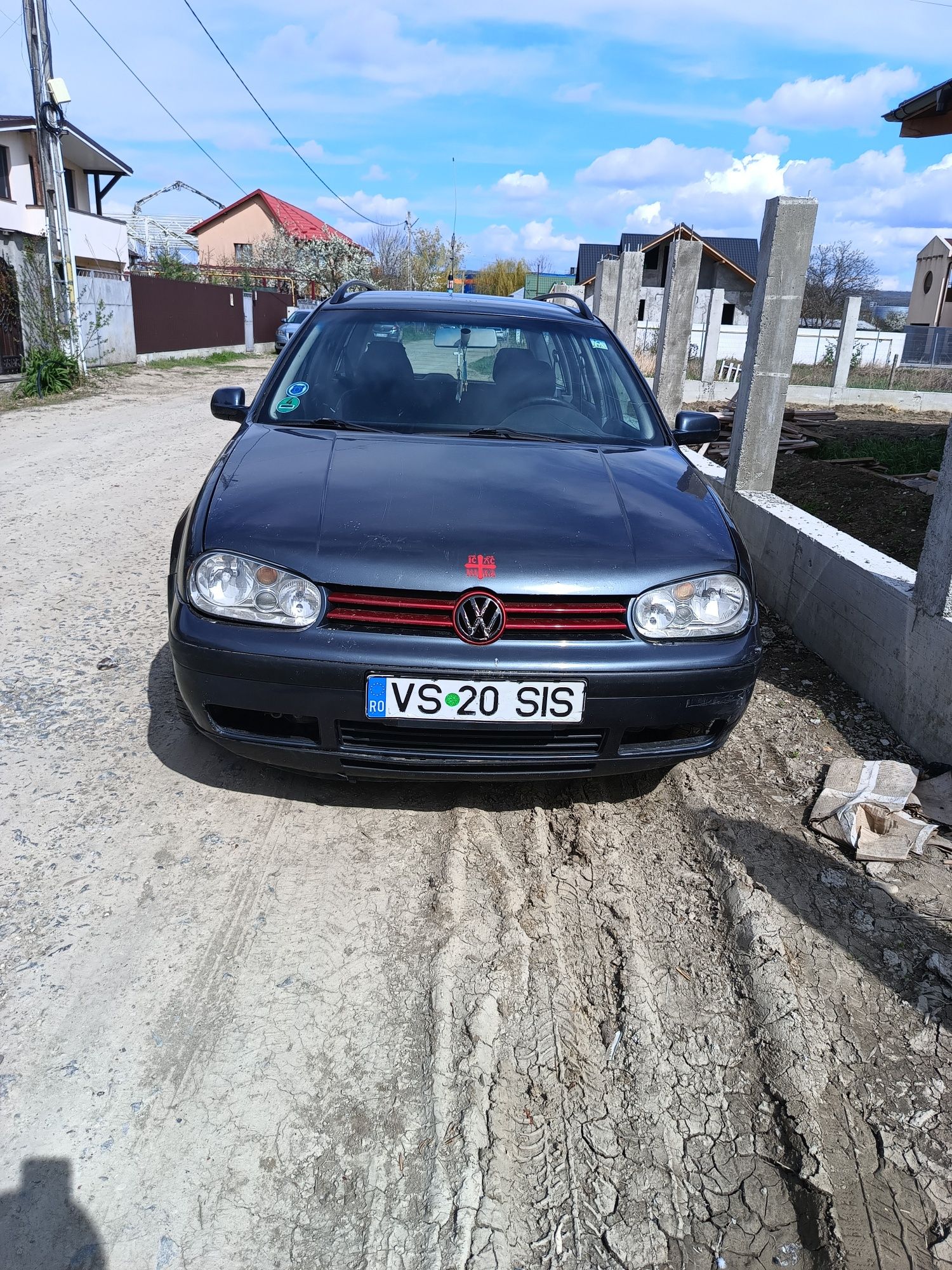 Vând golf 4,motor nefuncțional