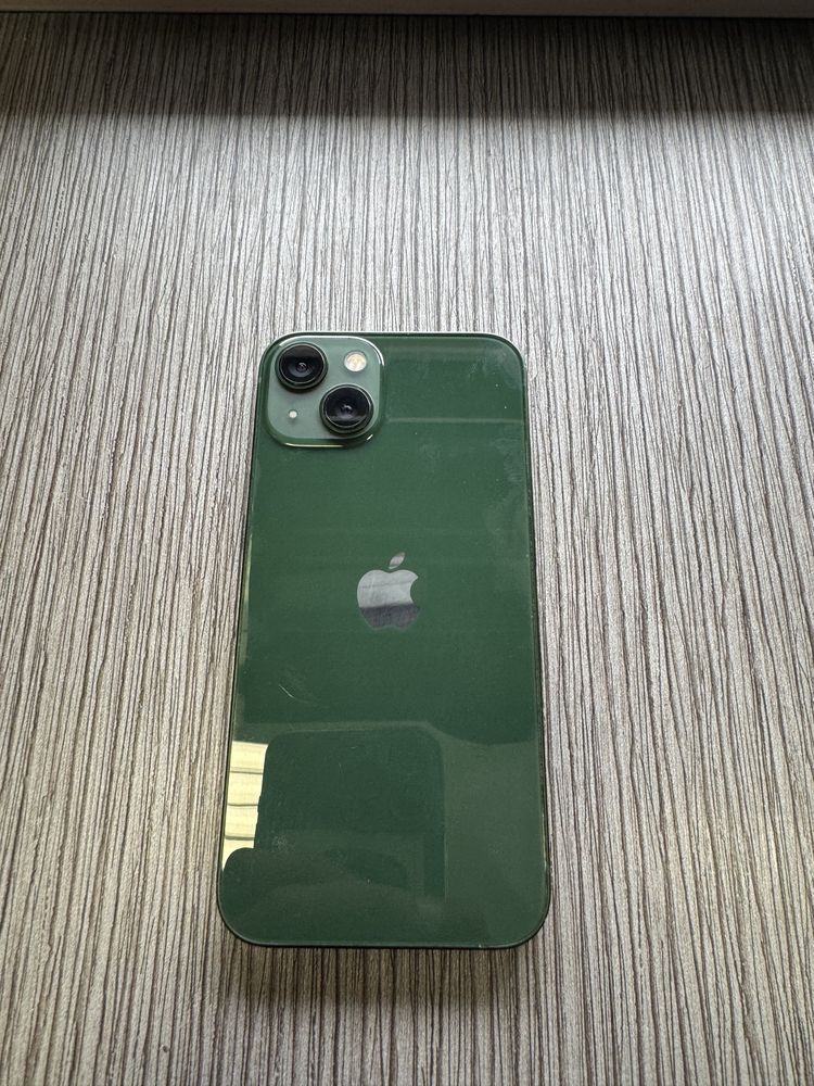 Apple Iphone 13 92% battery