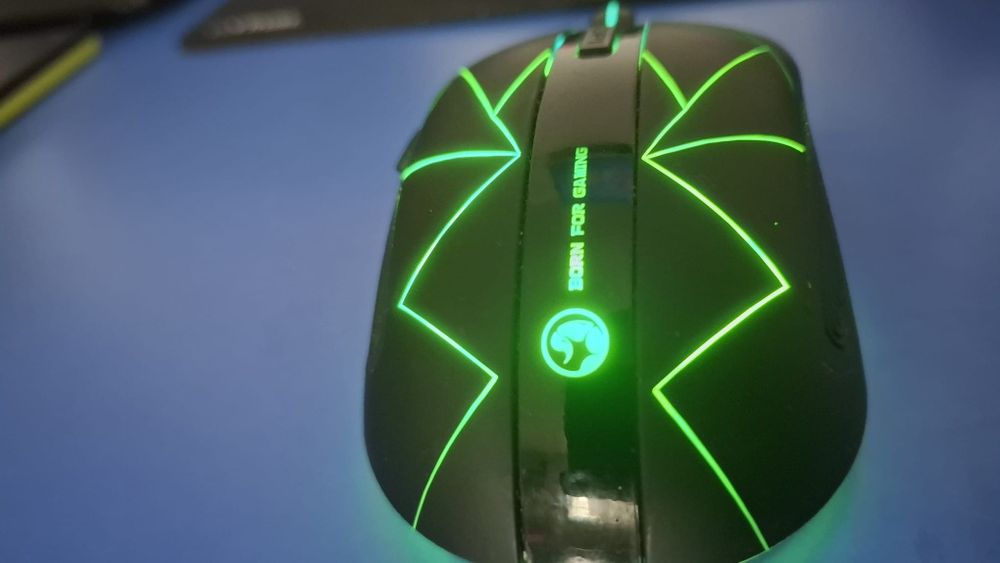 Vând mouse wireless