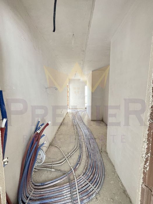 Продава се Тристаен апартамент в София, Полигона - 207 кв.м за 1435 €/кв.м - Снимка #6