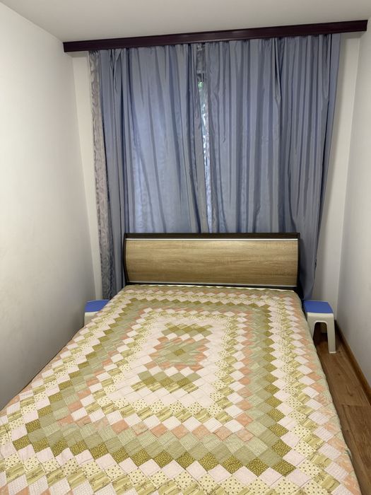 Продавам спалня с матрак 140/200