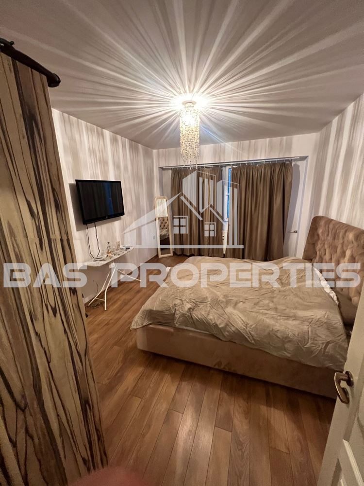 Продава се Тристаен апартамент в София, Бъкстон - 90 кв.м за 2223 €/кв.м - Снимка #5