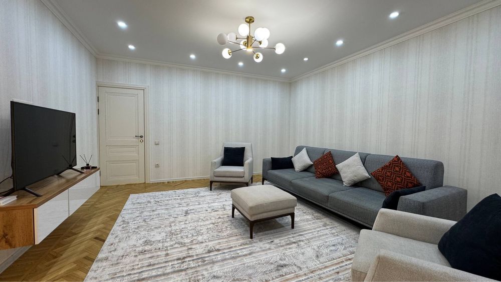 Продаётся 2х квартира, 65м2. Ул. Садык Азимова. Мирабадский райн.