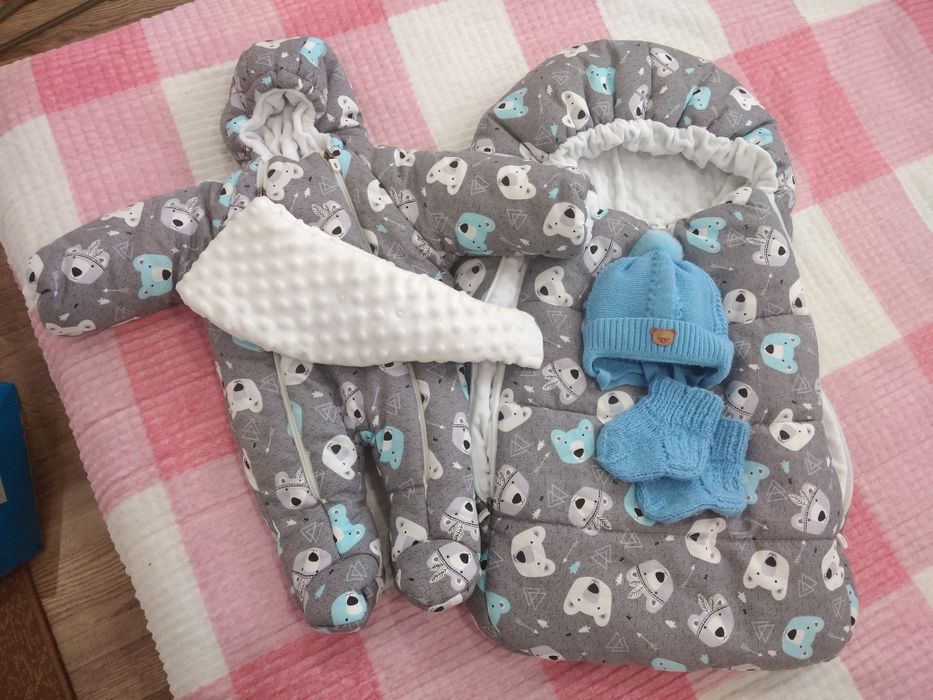 Зимний комбез для новорождённого