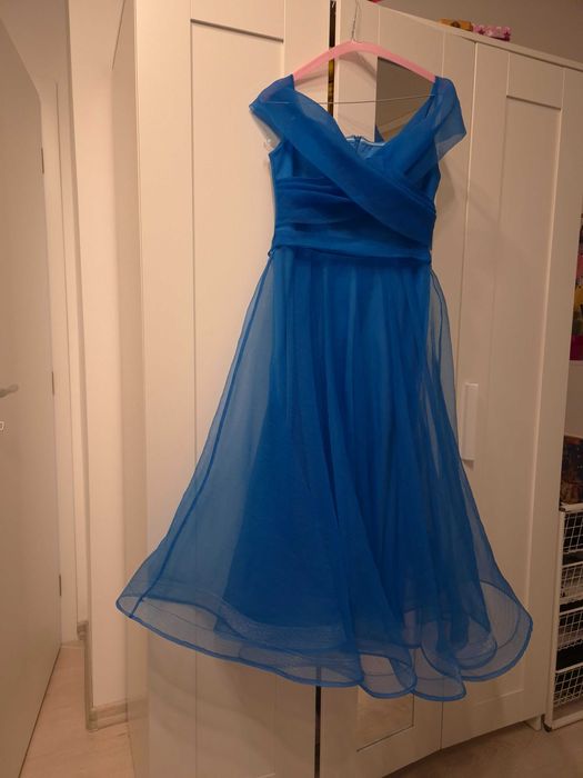 Vand rochie de ocazie / nunta