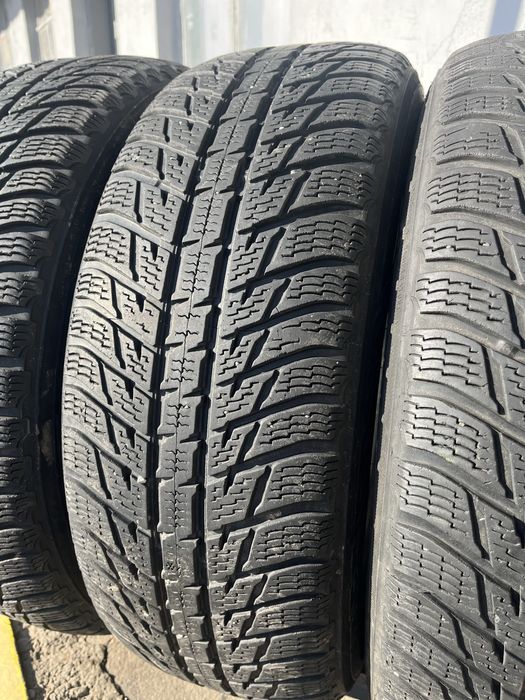 4 бр. зимни гуми 235/65/17 Nokian SUV 5,5-6 mm DOT 2316