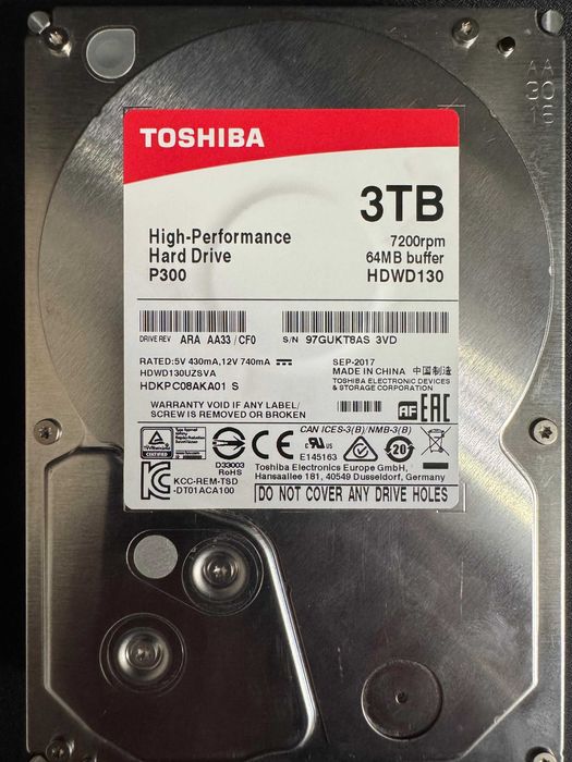 2x HDD Toshiba de 3TB fiecare / SATA3 7.200rotatii  6GB/sec, 100%