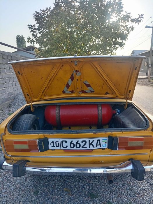Vaz 2106 sotiladi