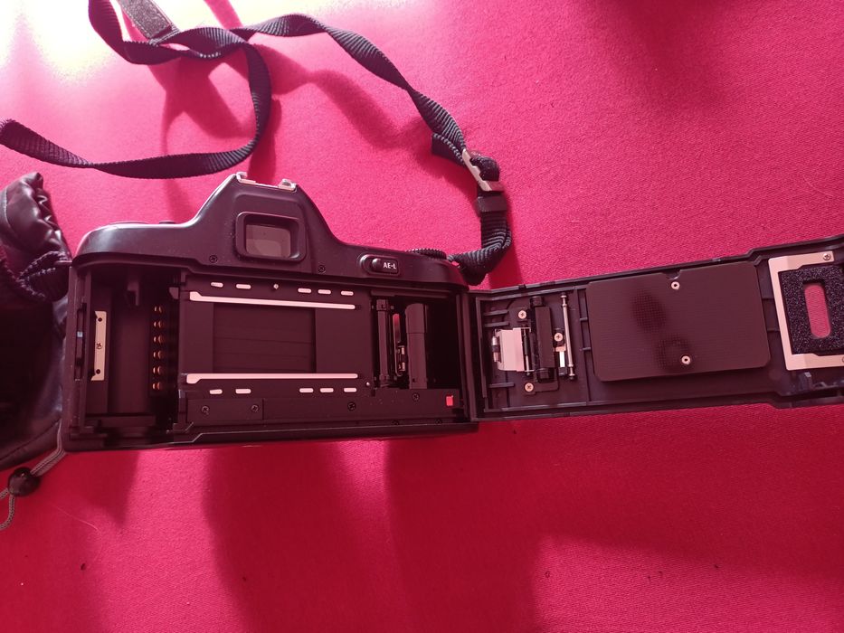 Aparat foto Nikon f-601m in stare perfectă