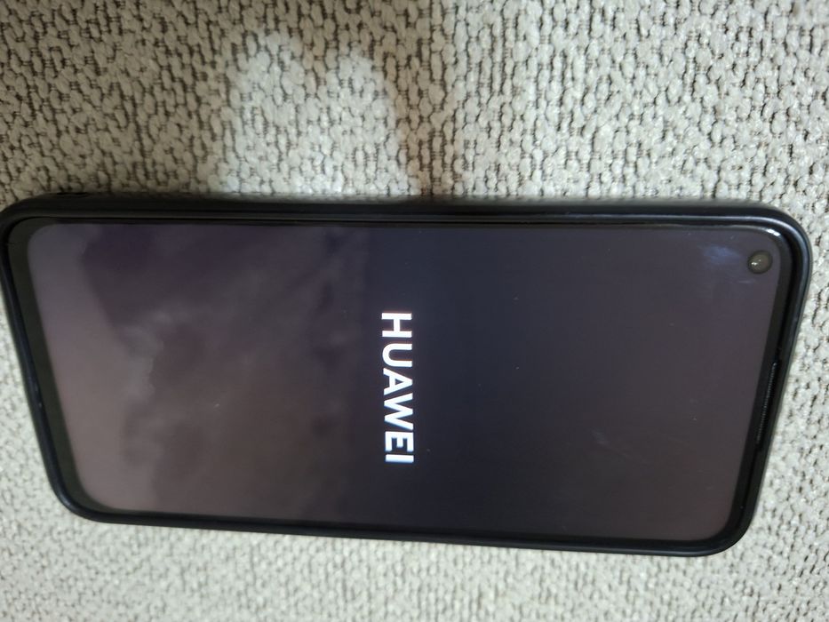 Huawei P40 Lite stare foarte bună.