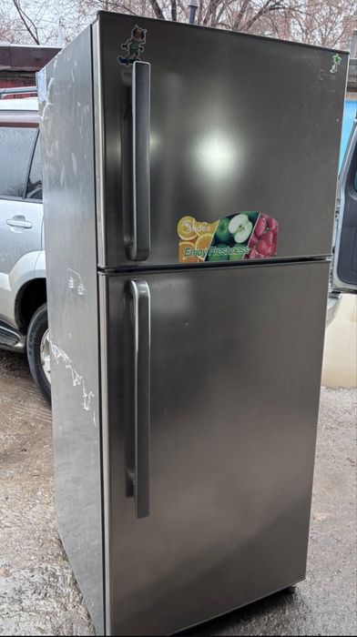 Продам холодильник