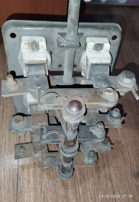 Рубильник (медный) 3-фазный, 400А-500А