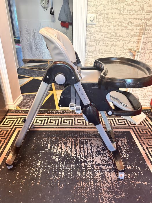 Стульчик для кормления младенцев