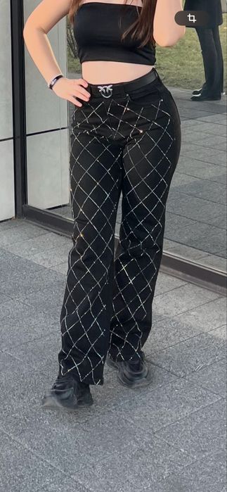 Дънки с камъчета черно