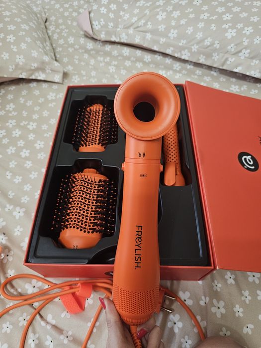 Сешоар, четка и маша за коса 4в1 FREYLISH