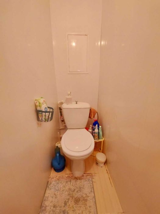 `Продам 4 комн квартиру в Сортировке, 3/5 этаж, дом кирпичный теплый