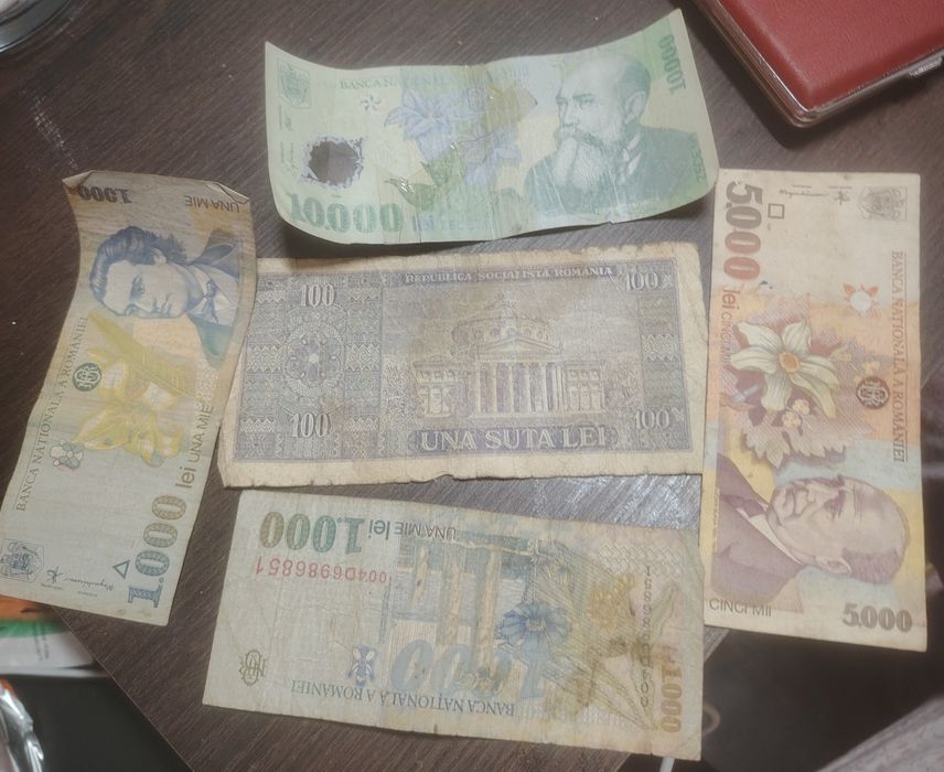 De vânzare colecție