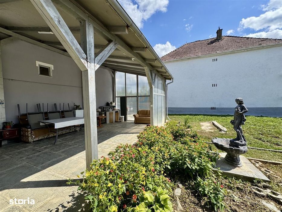 Casa langa Parcul Sub Arini - 172 mp utili. 950 mp teren, mobilata