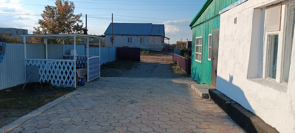 Продам дом в с. Карашилик
